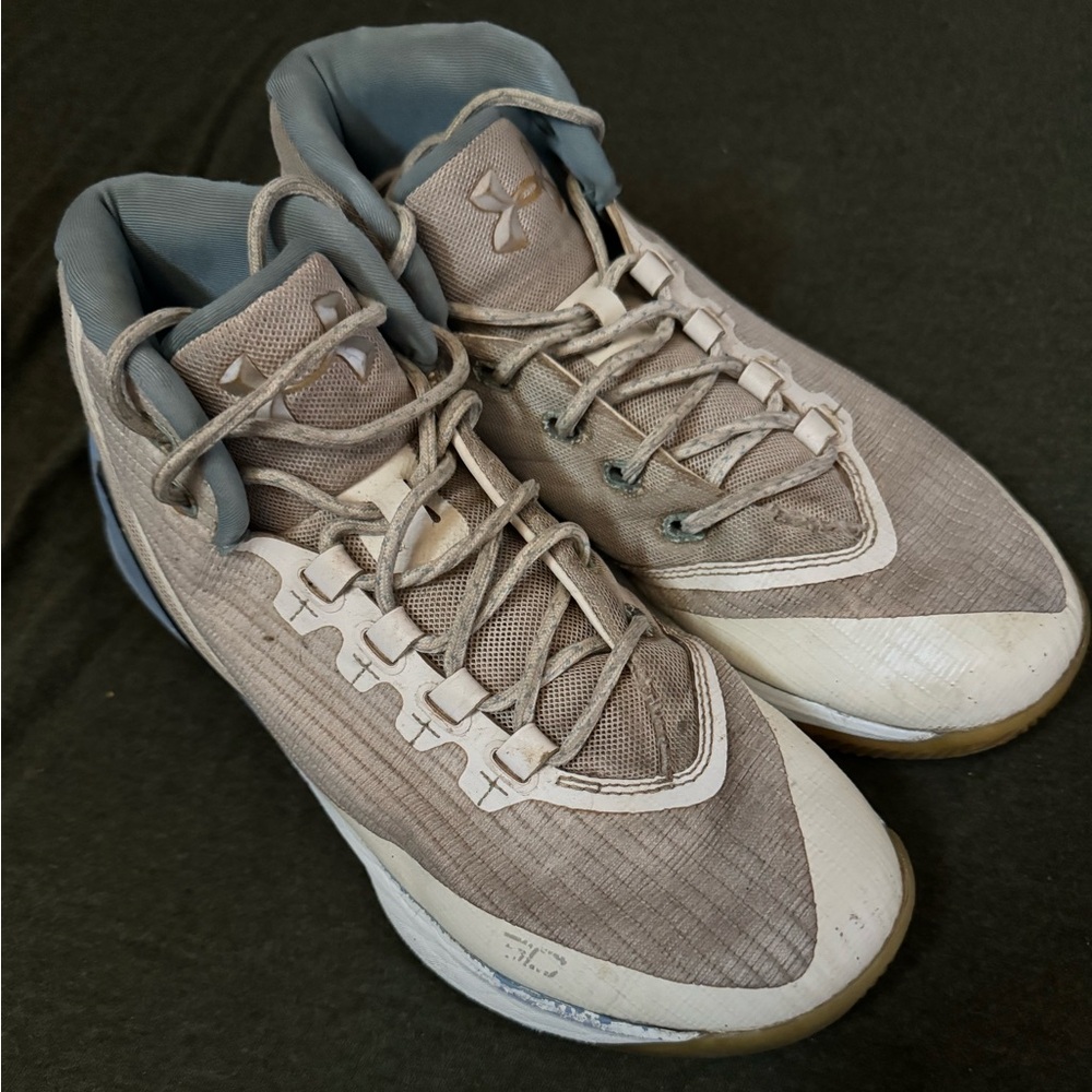 Under Armour Curry Basketball Shoes Size 8